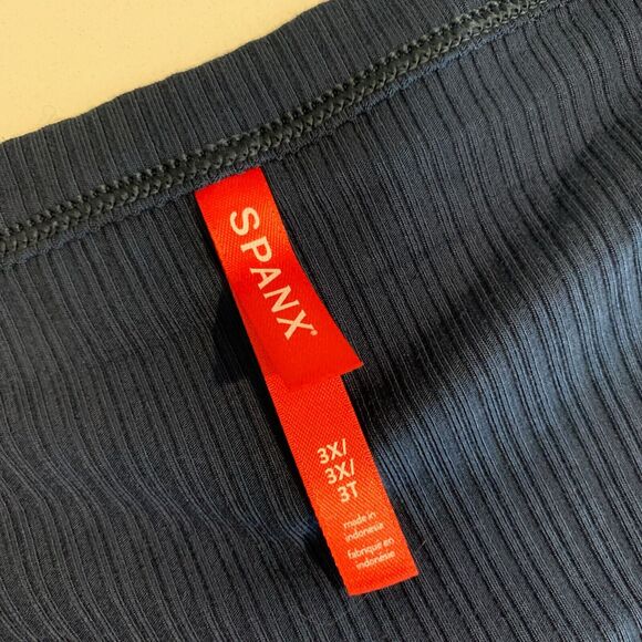 Spanx Tank Top Womens 3X Plus Navy Scoop Neck Ribbed Knit Stretch Sleeveless - Picture 8 of 14